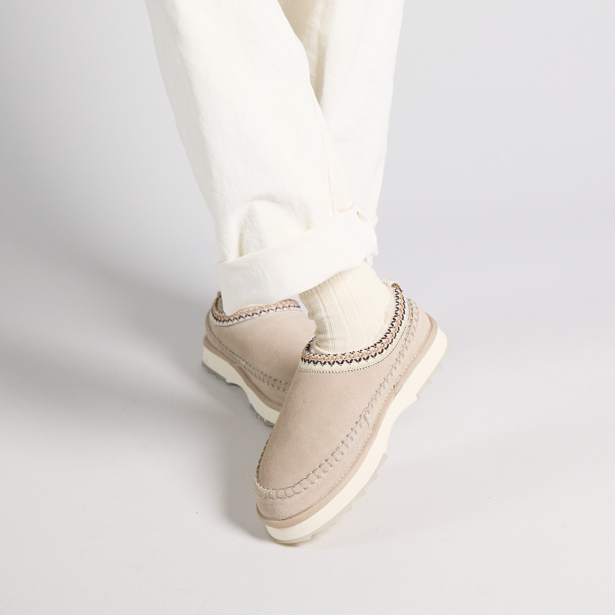 Emu Australia Buty Damskie Sharky Adventure Scuff Sand Kolor Piaskowy