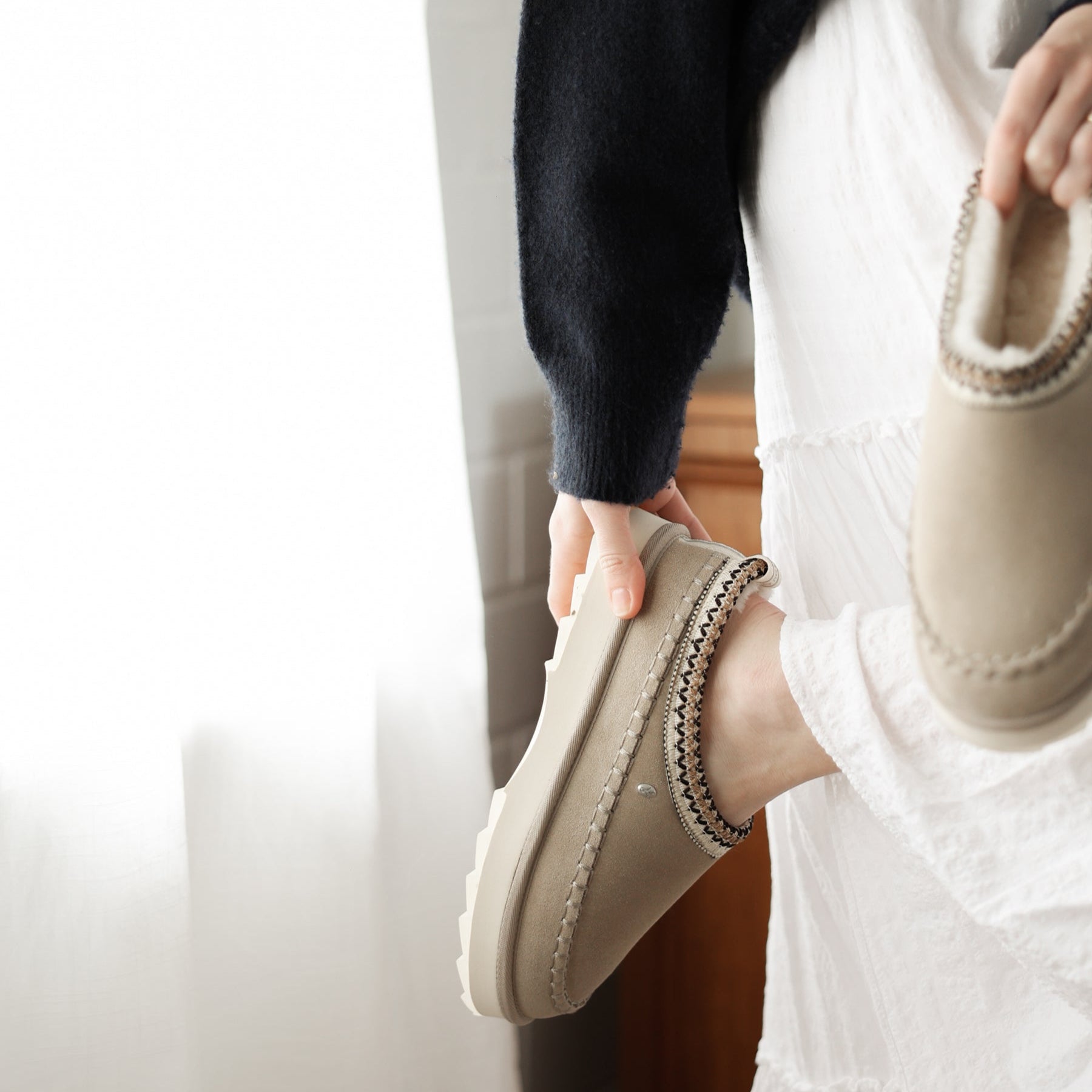 Emu Australia Buty Damskie Sharky Adventure Scuff Sand Kolor Piaskowy