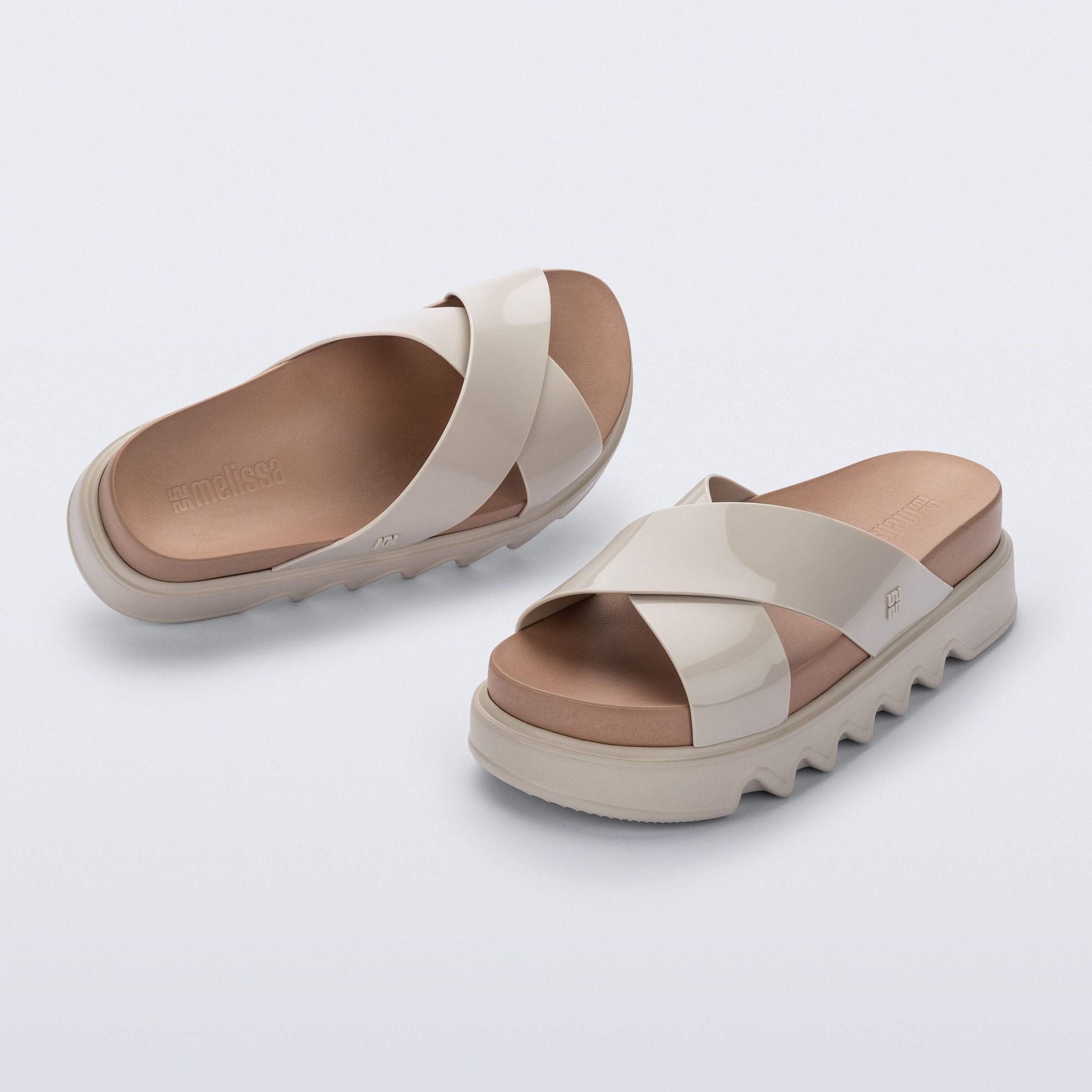 Melissa Cozy Cross Platform AD Beige/ Brown Klapki Damskie na Platformie Beżowe