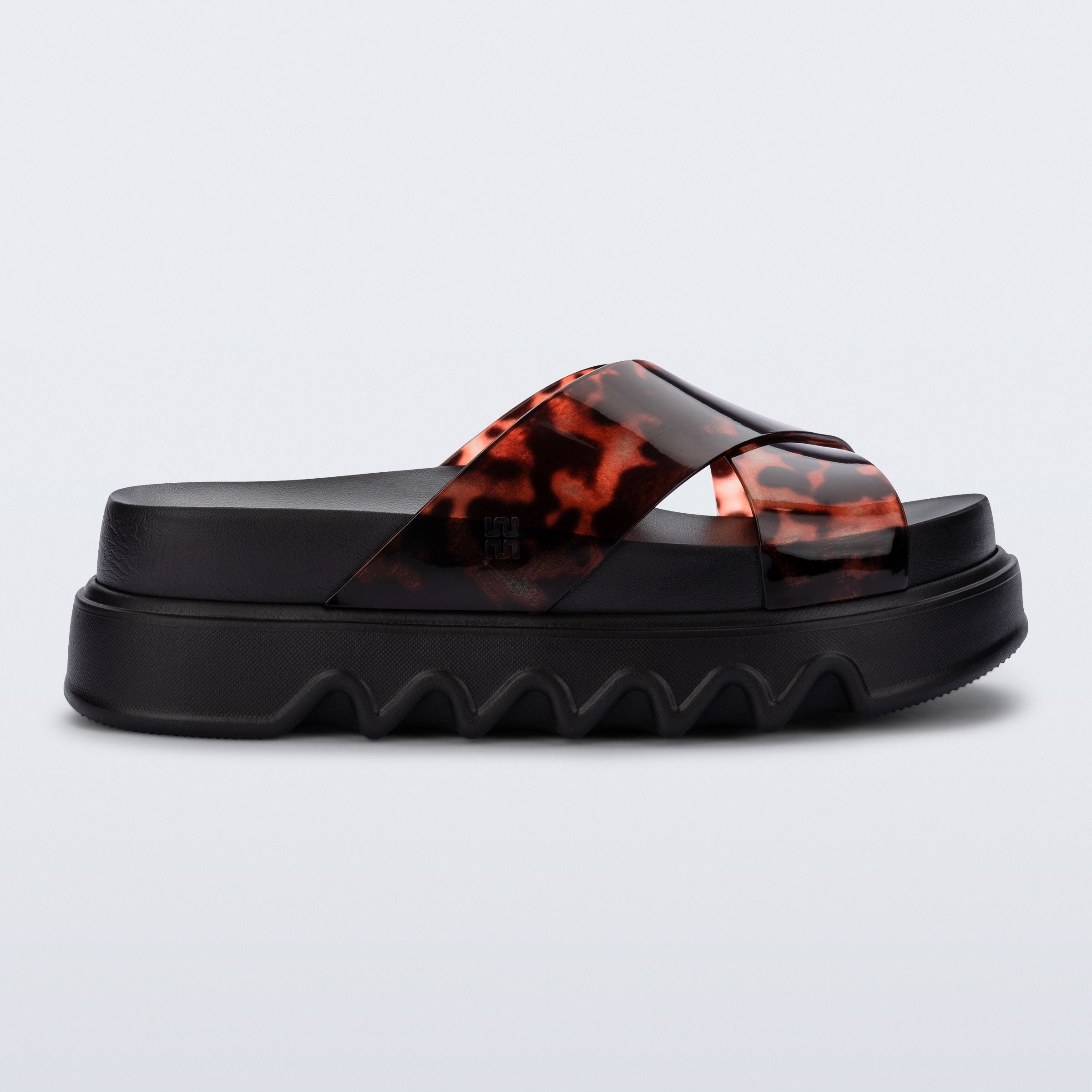Melissa Cozy Cross Platform AD Black/ Tortoise Klapki Damskie na Platformie Czarne