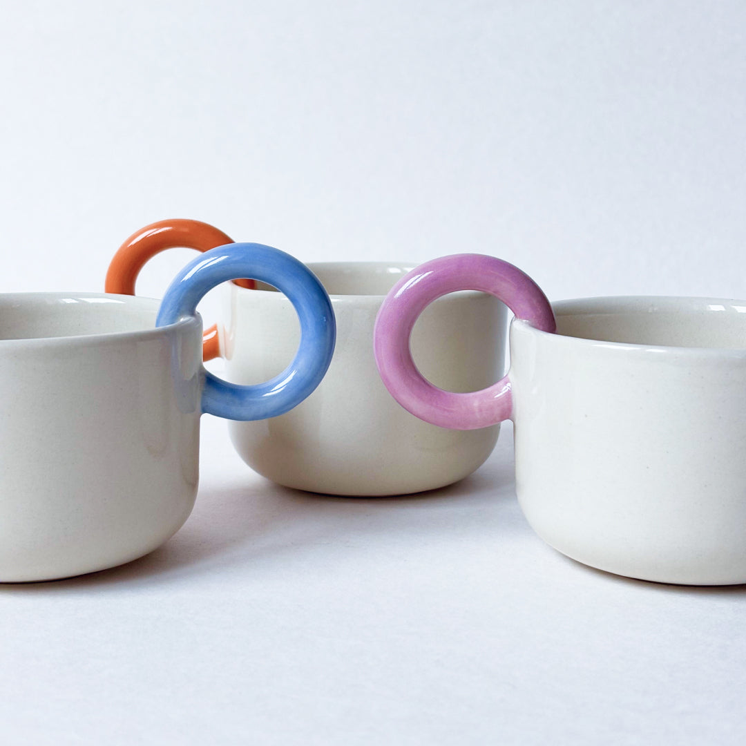 Ceramics 36 Filiżanka Fioletowe Ucho