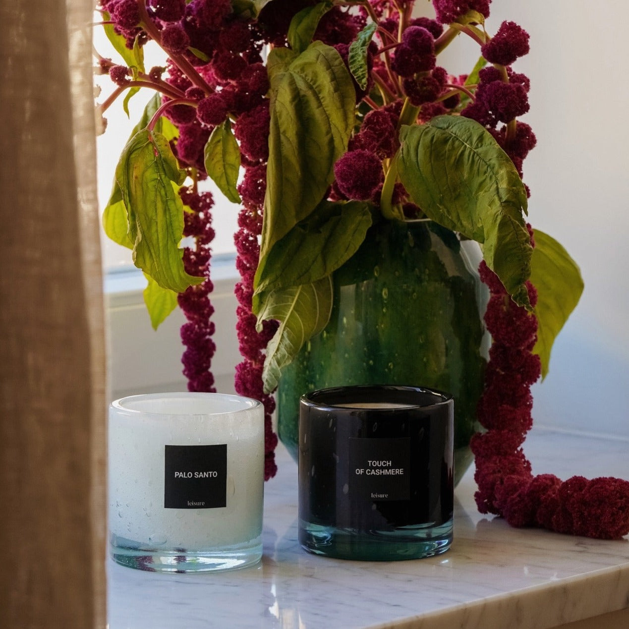 Świeca zapachowa Leisure - Palo santo