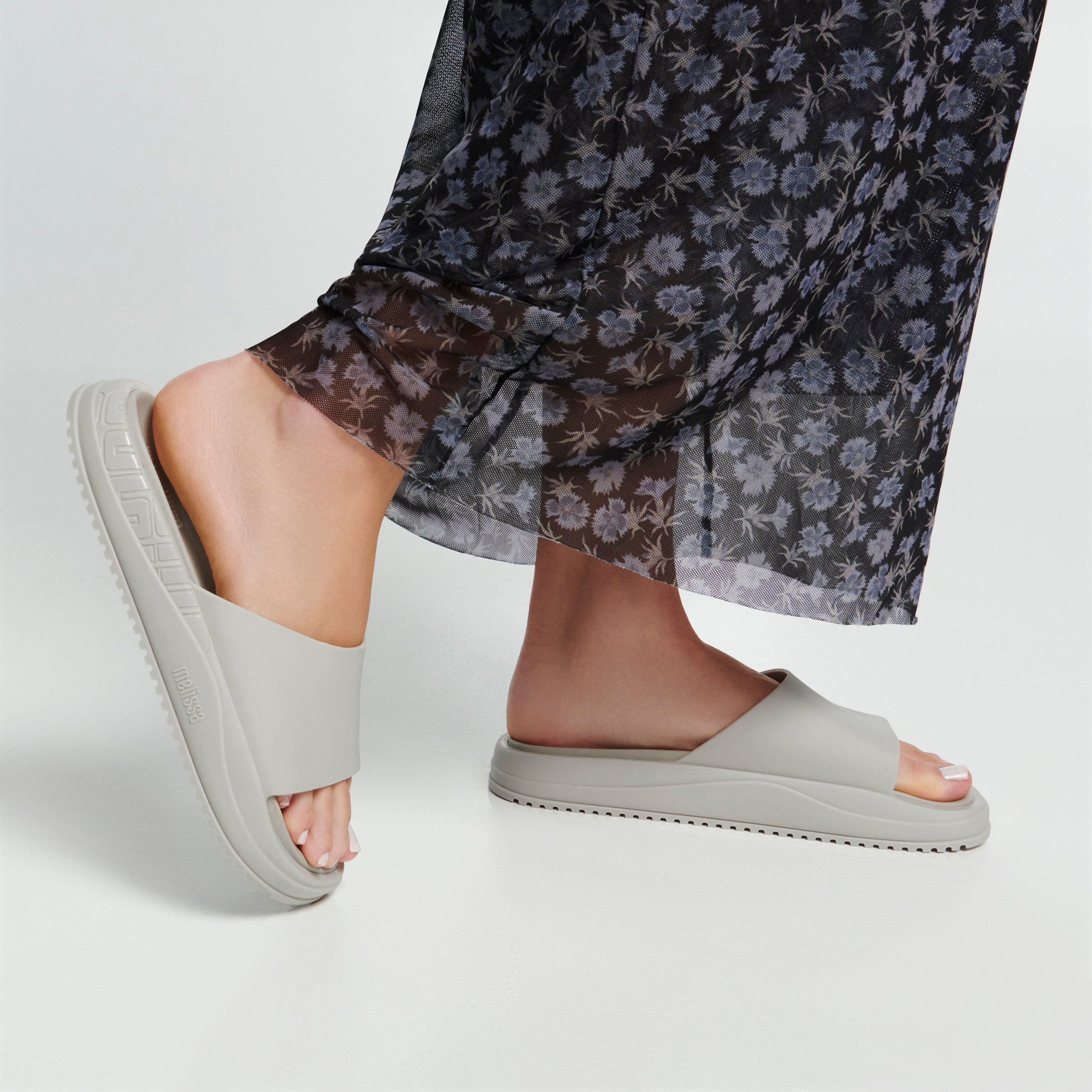 Melissa Beach Slide Bold AD Beige Klapki Damskie Beżowe