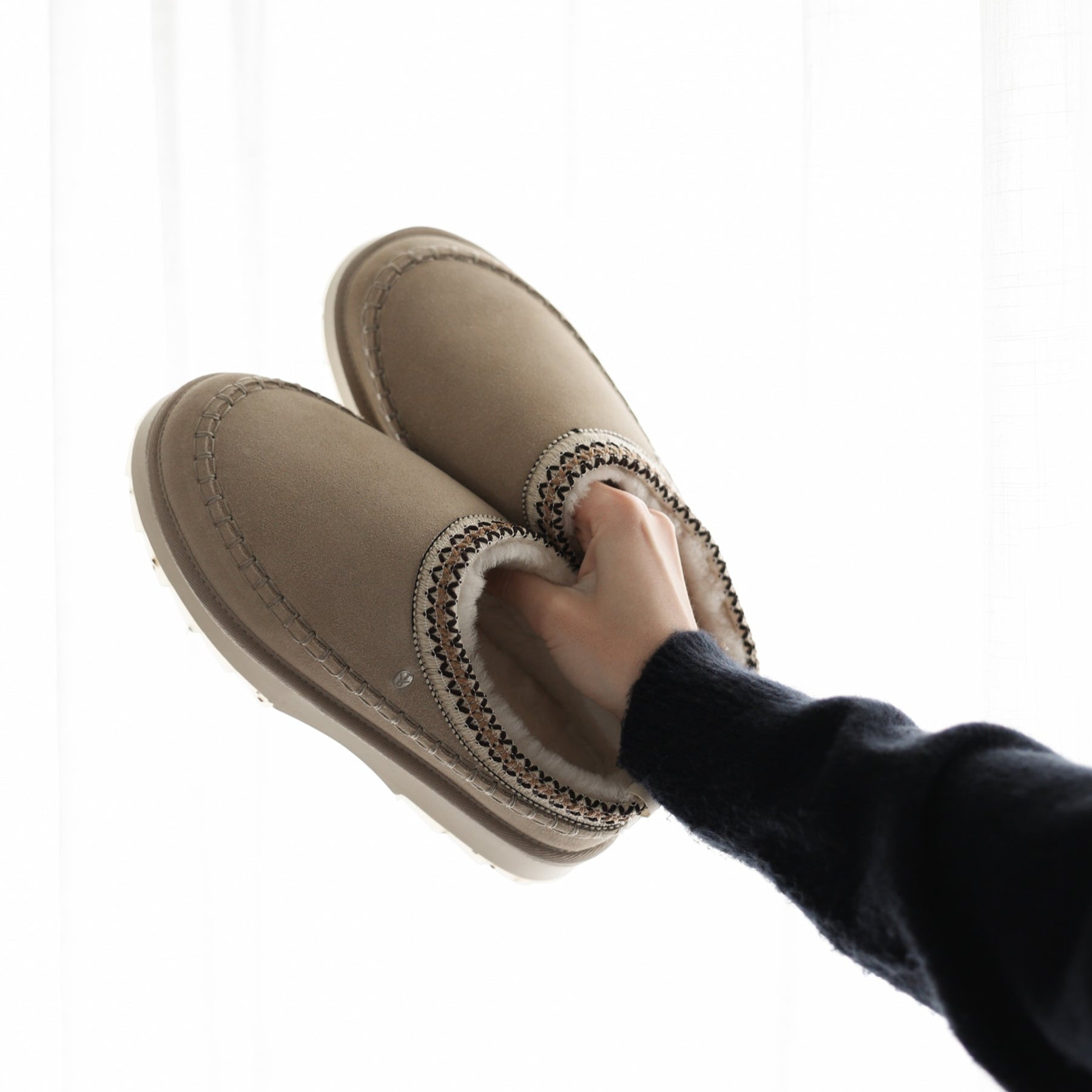 Emu Australia Buty Damskie Sharky Adventure Scuff Sand Kolor Piaskowy