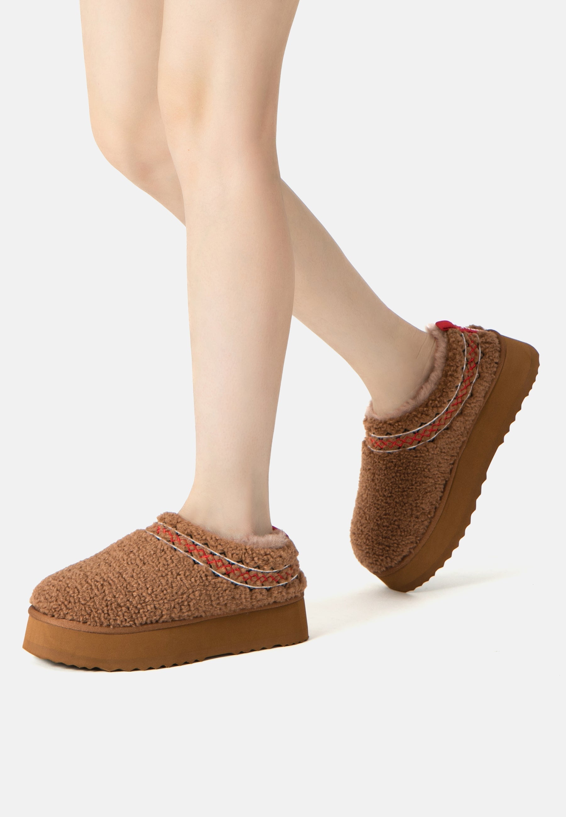 EVERAU Lewin Chestnut Plush Platform Slippers Kapcie Brązowe