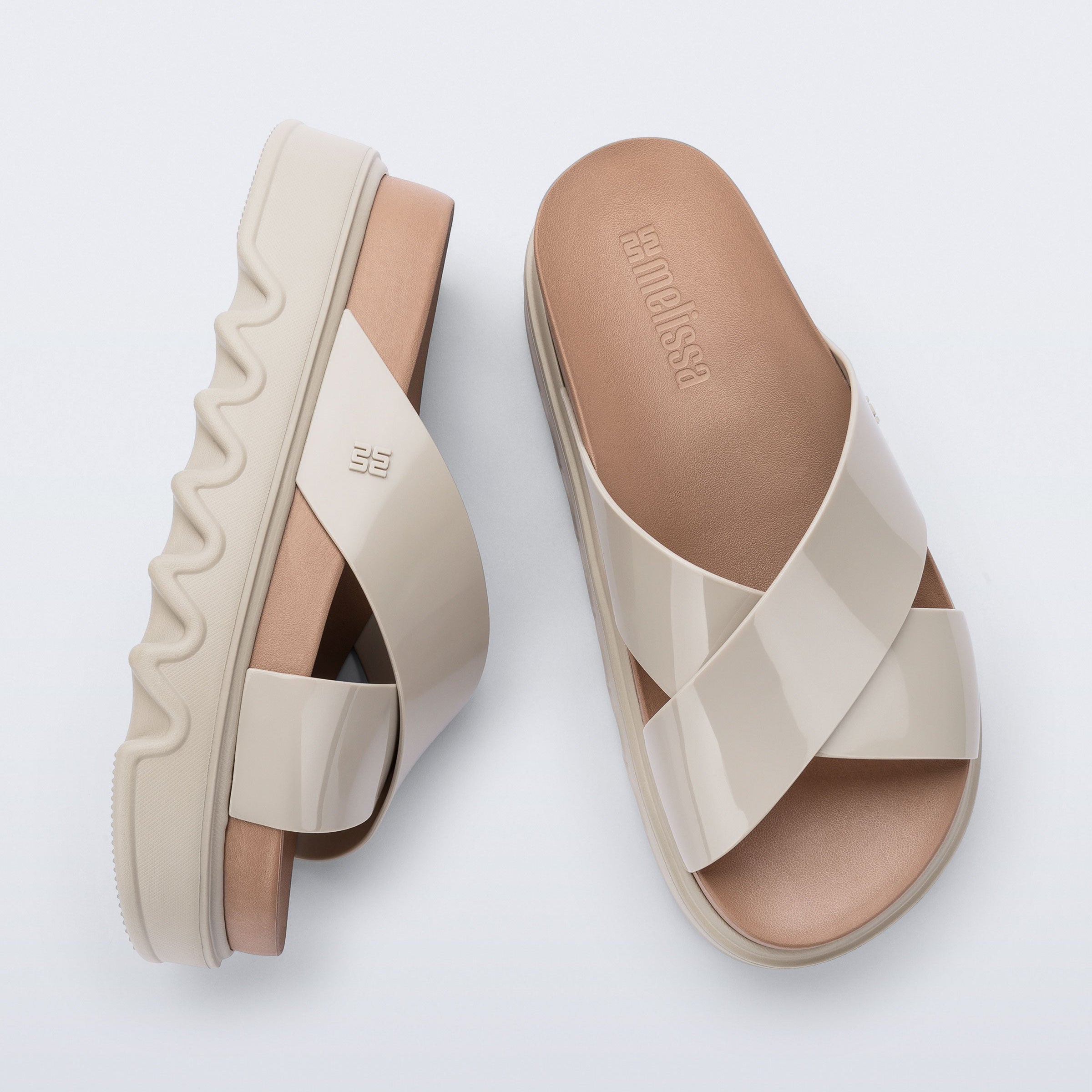 Melissa Cozy Cross Platform AD Beige/ Brown Klapki Damskie na Platformie Beżowe