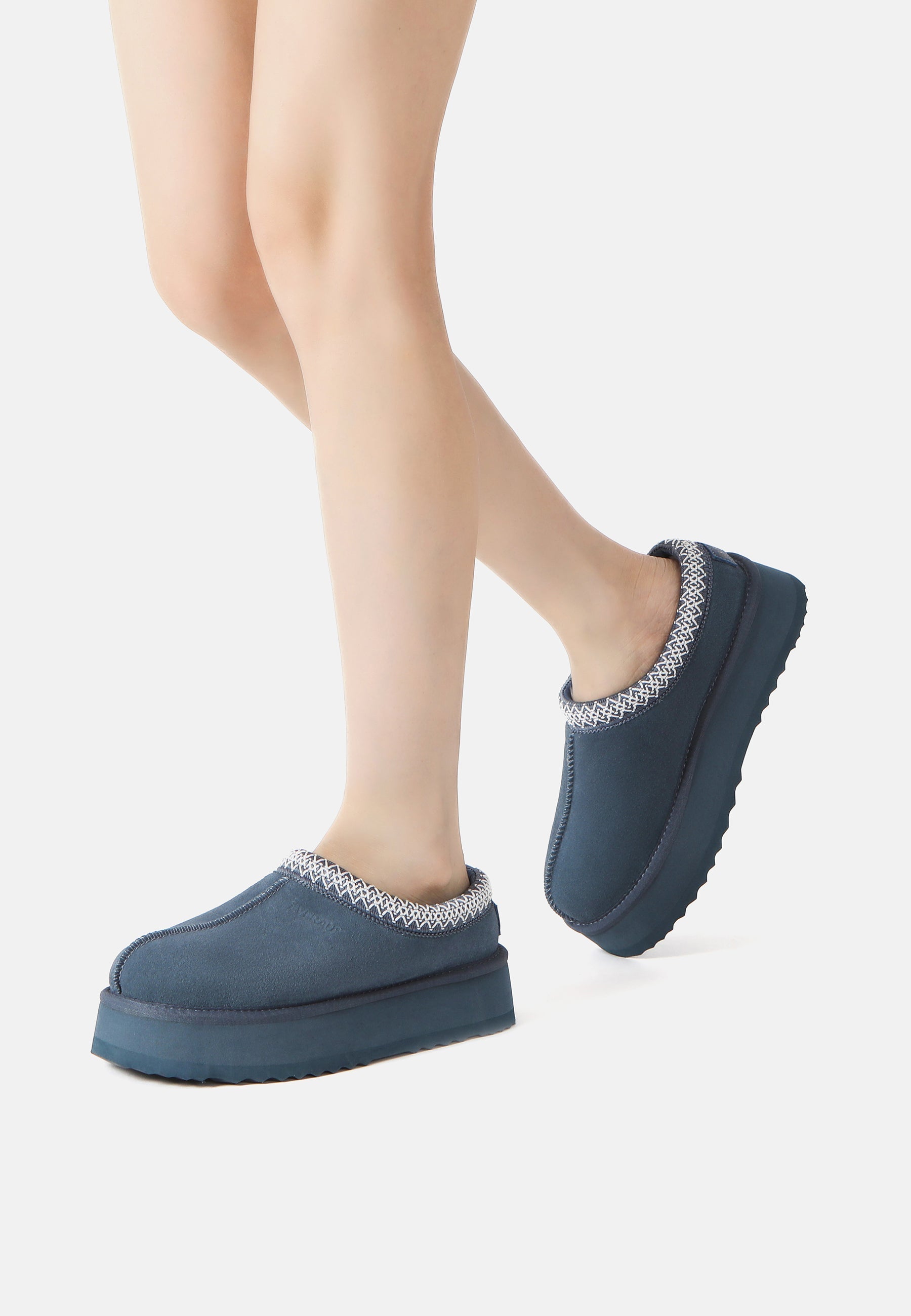 EVERAU Wonga Leather Slippers Kapcie Niebieskie