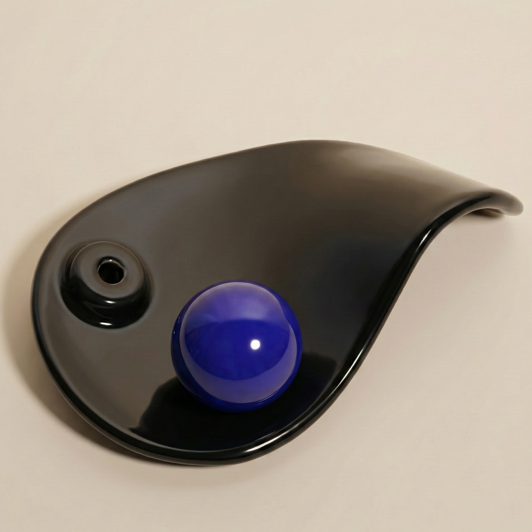 AUURA x Malwina Konopacka Podstawka na kadzidła Black