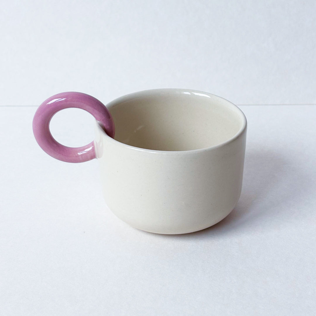 Ceramics 36 Filiżanka Fioletowe Ucho