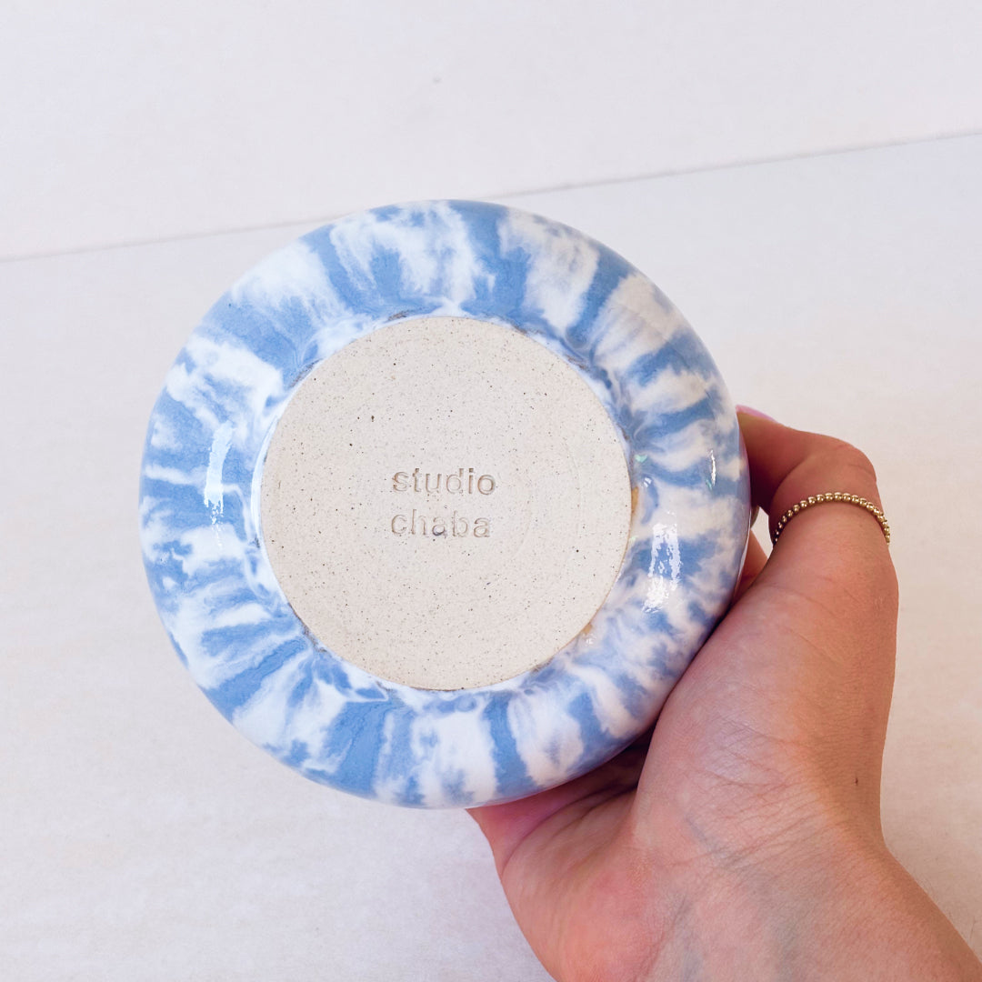 Studio Chaba Matchawan Niebieskobiały Mały